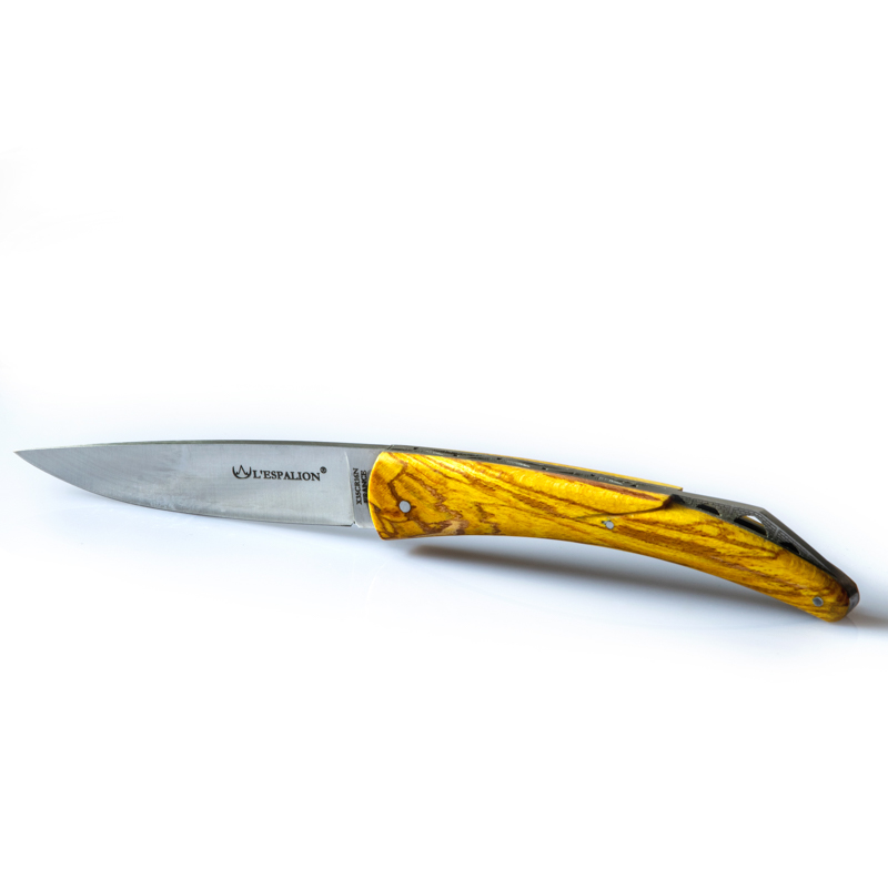 Espalion Pont Hêtre Teinté Jaune, Couteau Espace Nature Espalion.