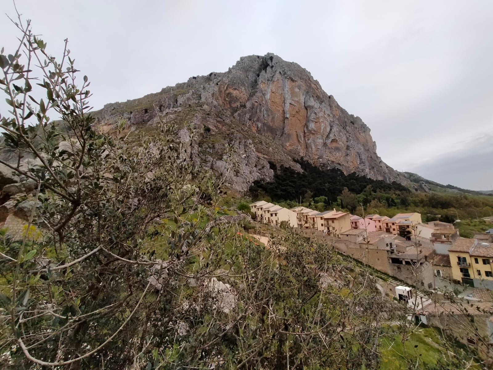 Caltavuturo: La Rocca