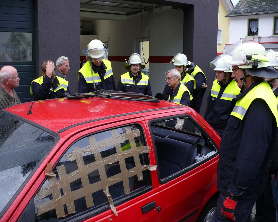 abgeklebte Seitenscheibe ohne Splittern