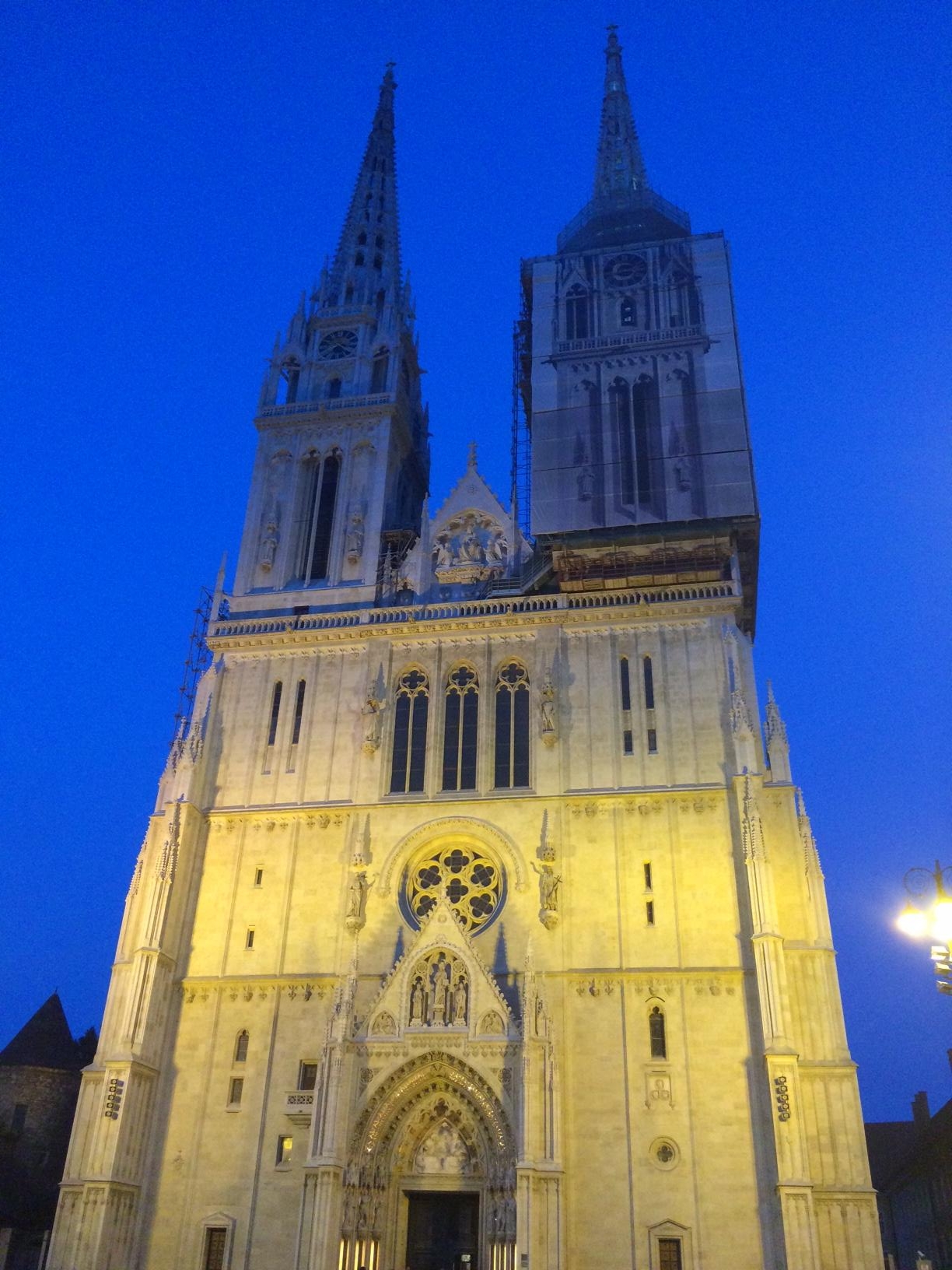 Kathedrale zu Zagreb... sie möchte auch so groß werden wie unsere! ;)