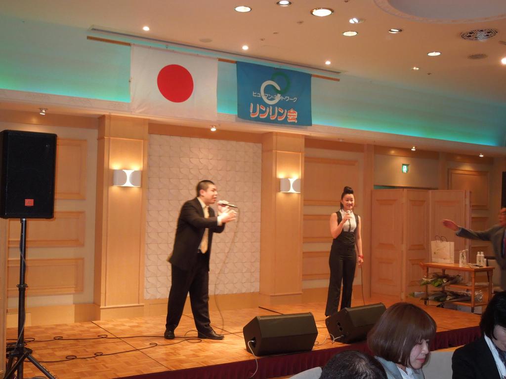ღ ＫＥＮ ＆ ＭＩＫＩ *:☆・∴・∴