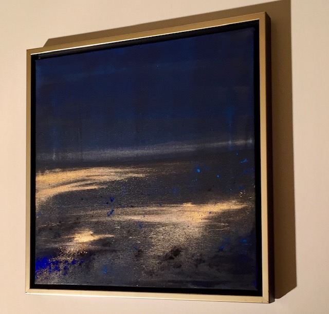 "sea at night"  -  silence   //   Acryl-Mischtechnik auf Leinwand - incl. goldfarbenem Schattenfugenrahmen - € 590 //  Maße: ca. 0,45 x 0,45 m  //  Bild des Monats März/April 2022  // ursula-scherer.com // @ galerieb34 // Galerie B 34 