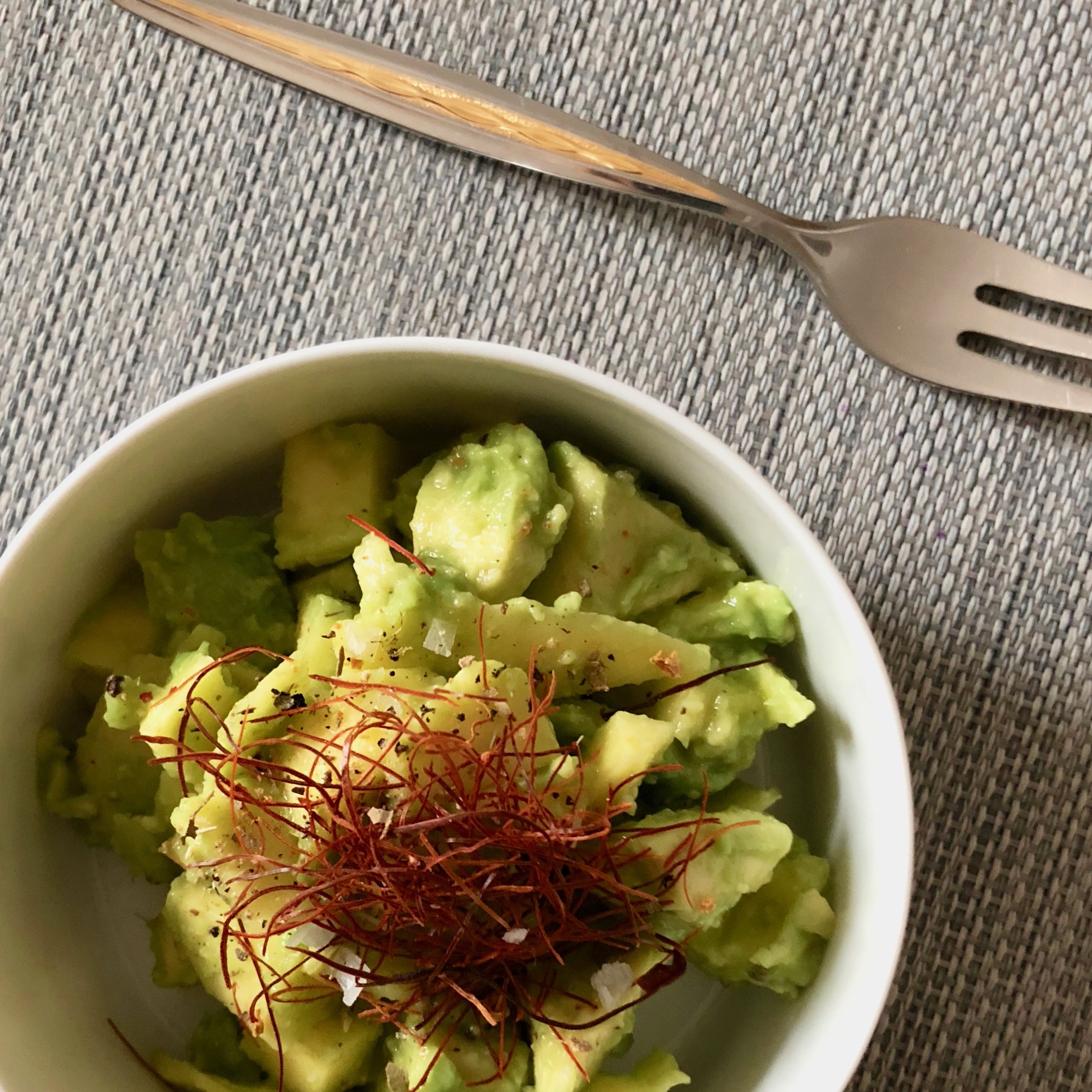 https://www.kamikatzedesign-berlin.de/2018/07/27/scharfe-mango-mit-avocado-ein-ungew%C3%B6hnlicher-salat/