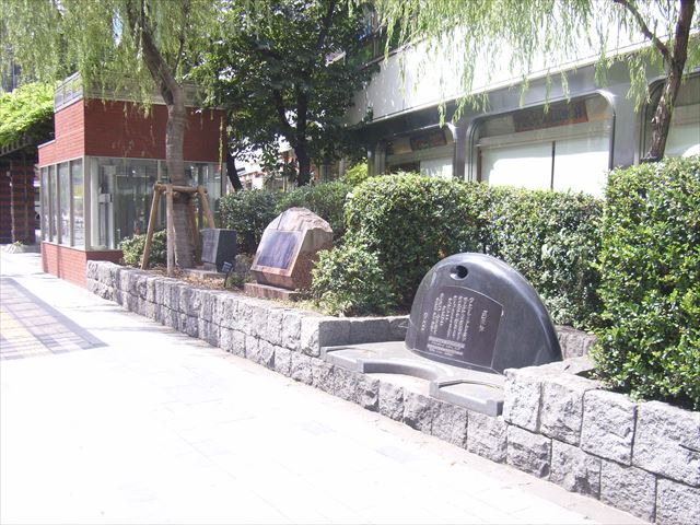  銀恋の碑、銀座の象徴・柳並木碑、京橋奨兵義會忠魂碑之跡碑