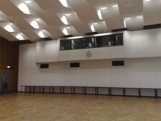 Teilansicht Rückwand im großen Saal