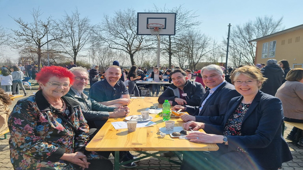 Wohltätigkeitsbasar zur Unterstützung ukrainischer Flüchtlinge