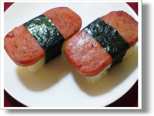 堅く握れ 定番のスパムむすび弁当 想夫恋はダブルで 日田焼きそばに贈る