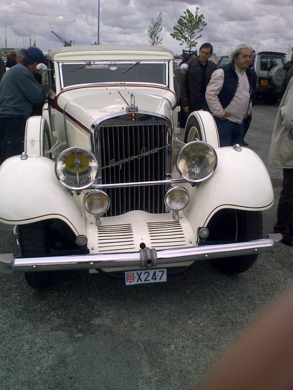 Bien sûr HISPANO SUIZA (La cigogne !!!.... m'enfin)