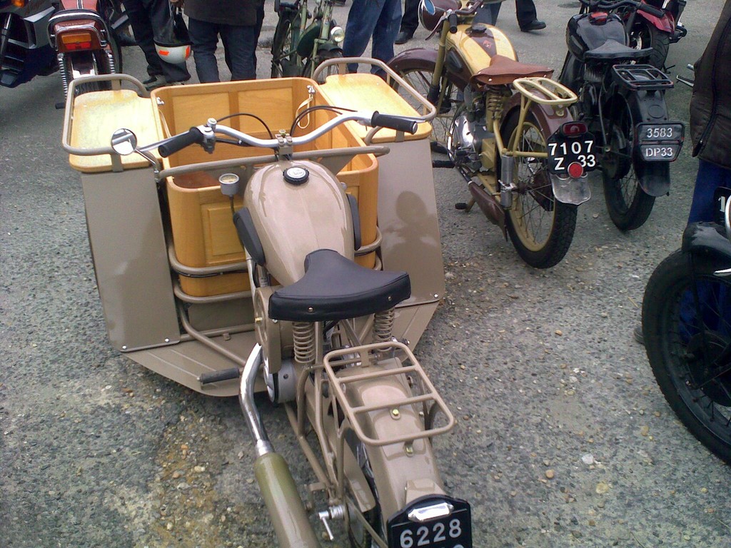 Triporteur PIJOT P 55 superbement restauré