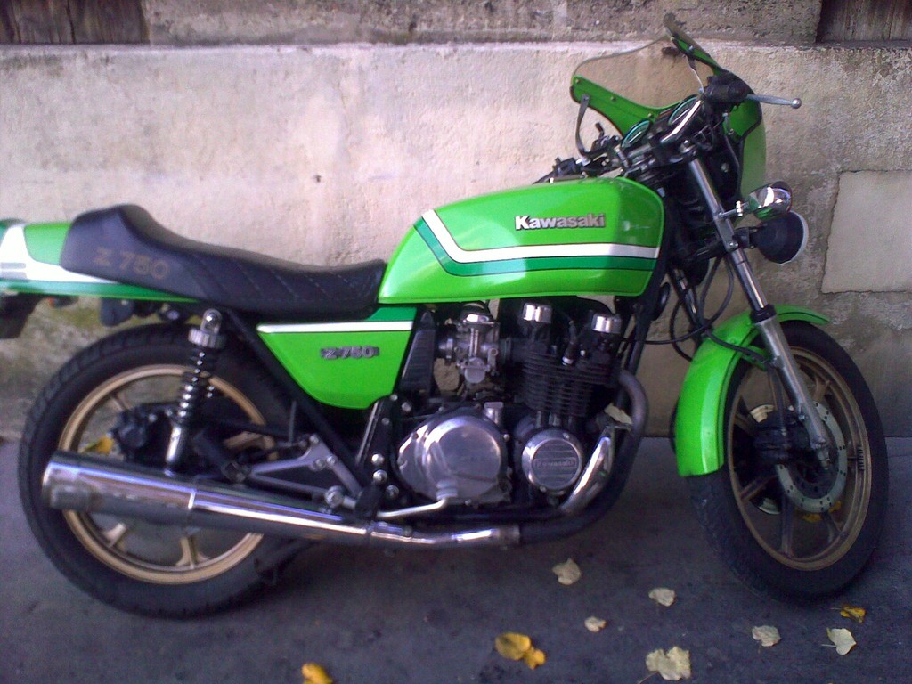 une autre Z750 couleur GG...