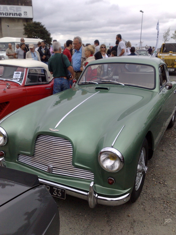 Le rêve anglais : ASTON MARTIN DB ...