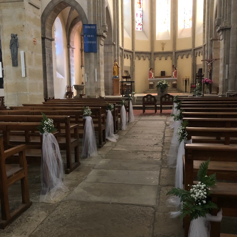 Allée d'église forêt enchantée 