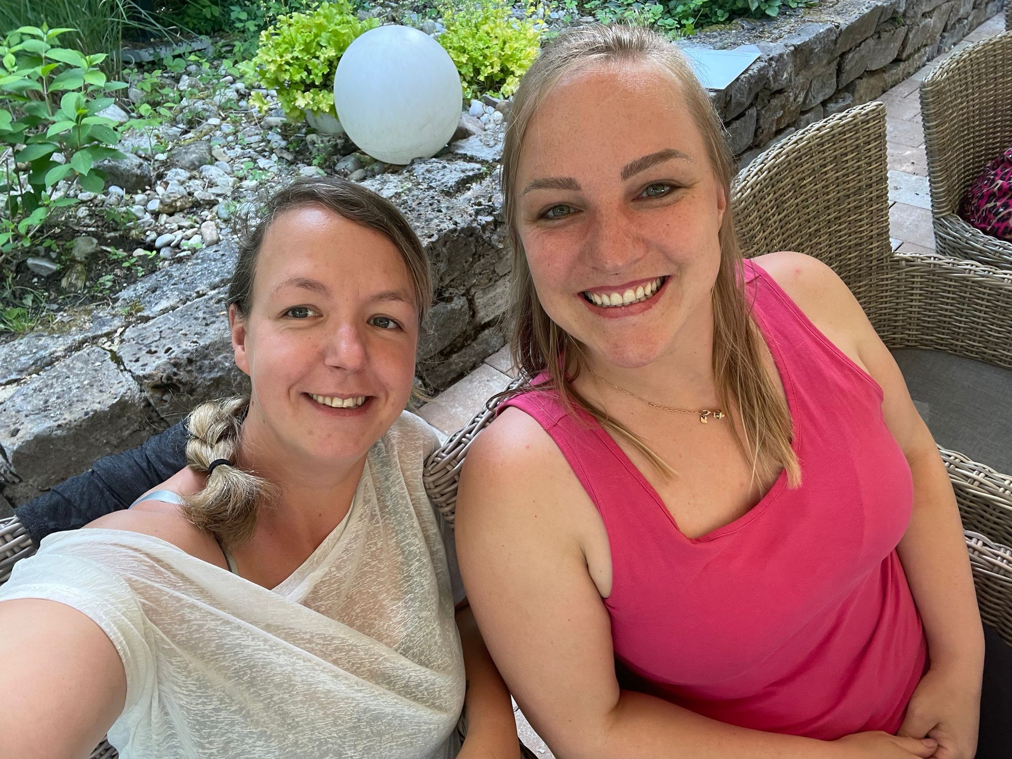 Ramona & Julia