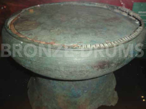 Fig. 7. SM Kradenanrejo Child burial drum/Heger I (D49/H42cm)