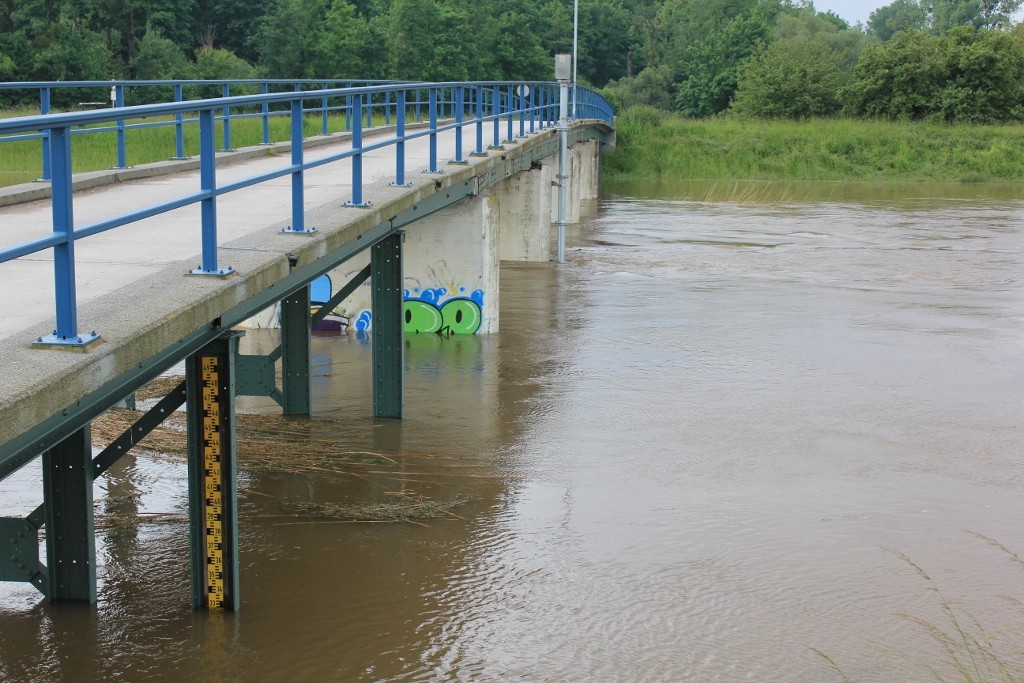 ziemlich hoher Wasserstand ablesbar