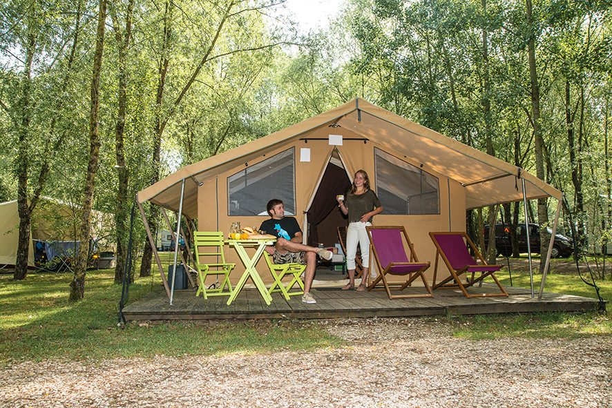 Camping Sites & Paysages  Les Saules à Cheverny - Loire Valley - Vacances en famille, à deux ou entre amis en cabatente