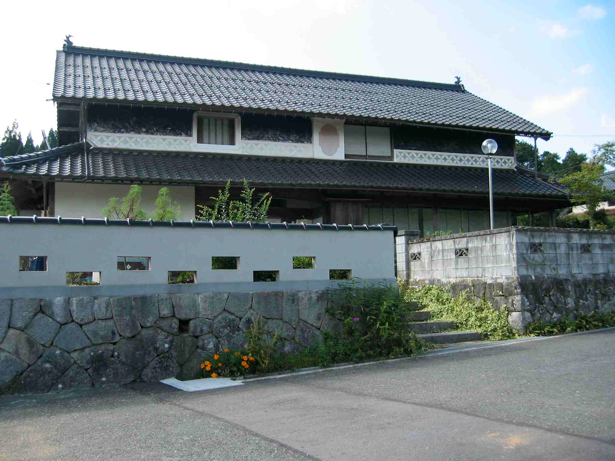古いものの話し 古民家民宿千屋アウトドアハウス 古いものの話し 古民家民宿千屋アウトドアハウス