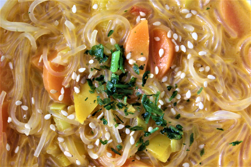 vegan vegetarian thai inspired asian glass noodle soup low carb gluten free healthy recipe curry