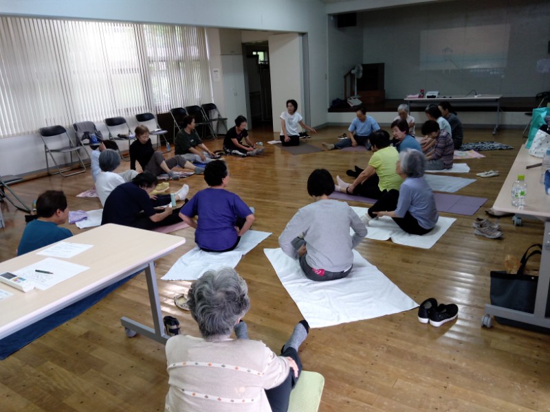 サロン日吉　なかよし　フレイル予防健康体操