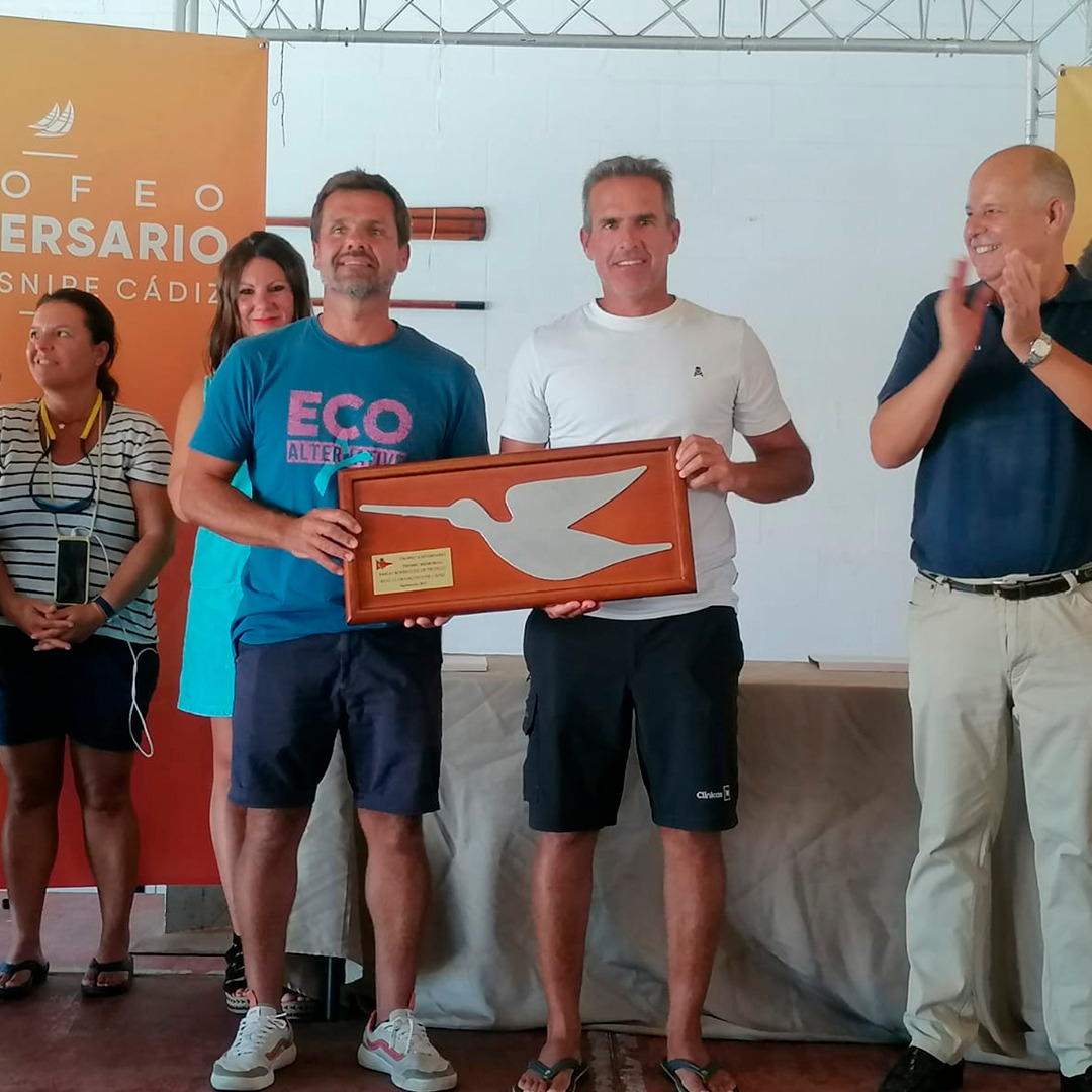 GUSTAVO Y RAFAEL DEL CASTILLO GANAN EL TROFEO ANIVERSARIO FLOTA SNIPE RCN CÁDIZ