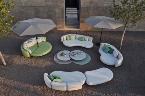 Lounge Möbel der Serie Organix Lounge von Royal Botania. Hochwertige Gartenmöbel von Teak & More in Gobelsburg, nähe Wien.