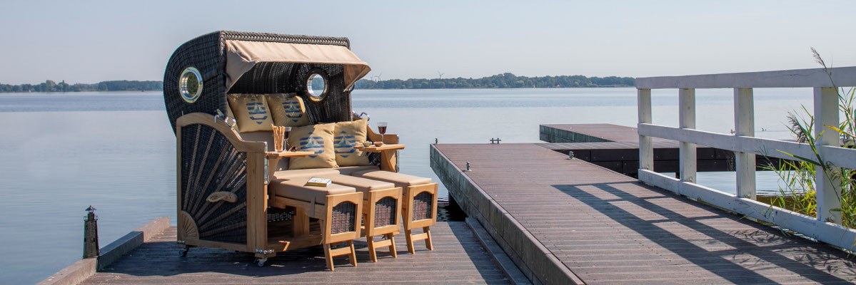 Strandkorb der Serie Seemöwe von deVries. Hochwertige Gartenmöbel von Teak & More in Gobelsburg, nähe Wien.