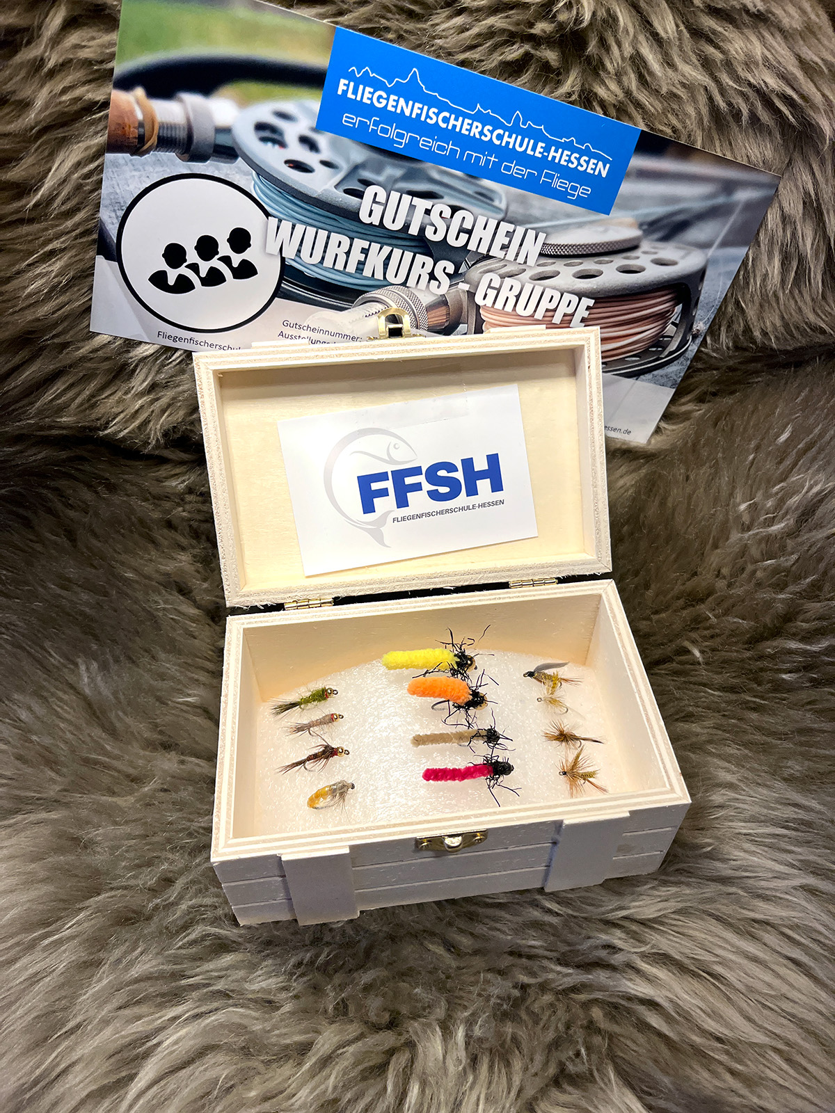 Gutschein und Fliegenbox Fliegenfischerschule-Hessen / Beispielfoto