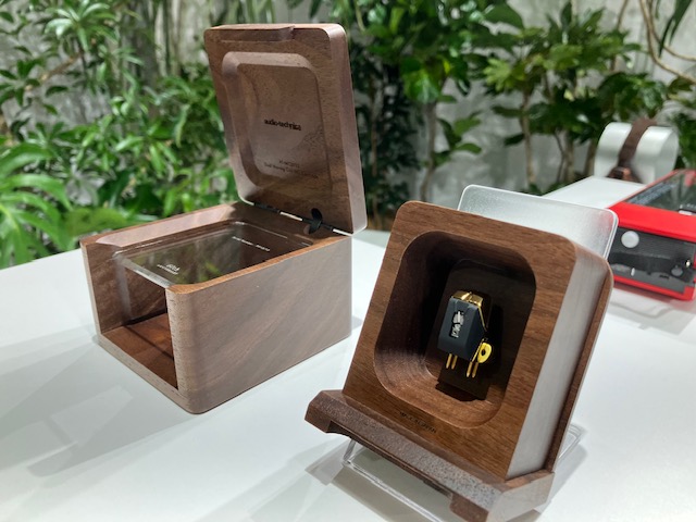 AT-MC2022 Dual Moving Coil Stereo Cartridge 132万