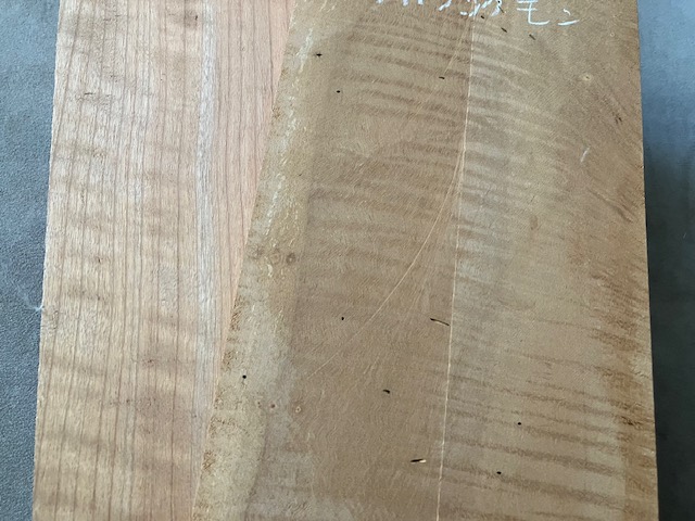 L:推定国産・R:ハワイ産