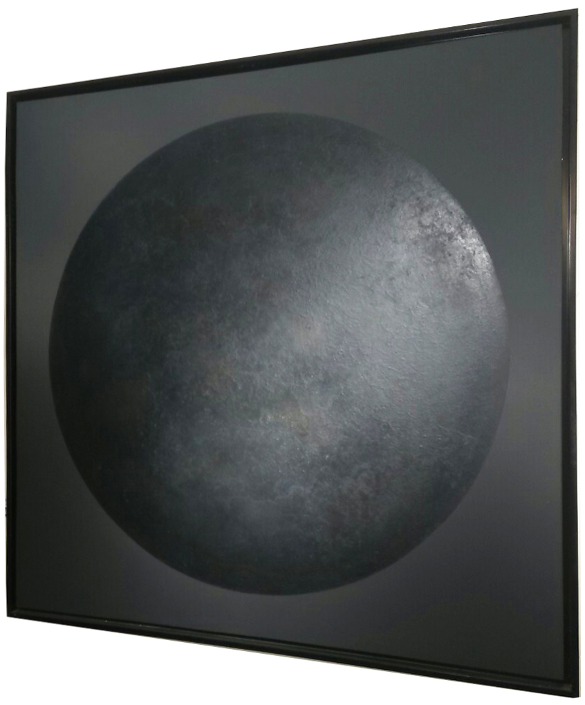 Black moon - Lacquered finition in wax - Size :  120 x 120 cm