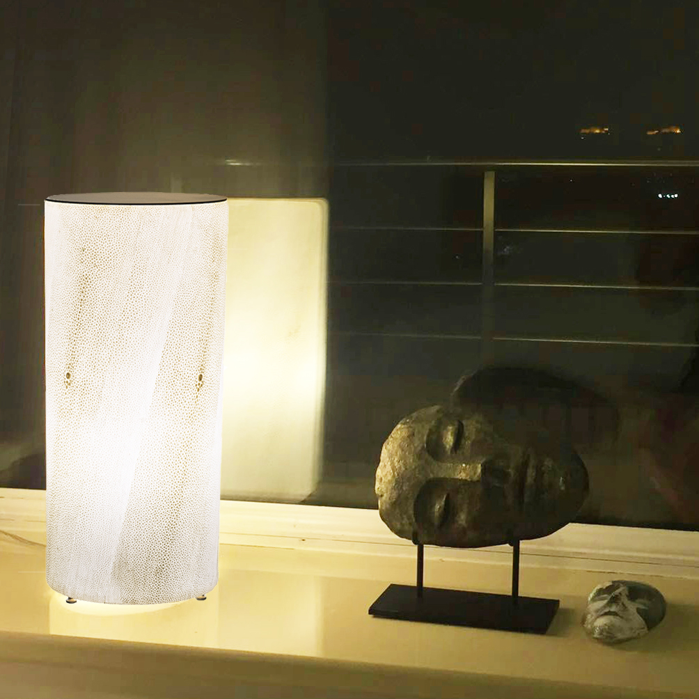 Lampe d'appoint - Collection lampes - particuliers - Paris