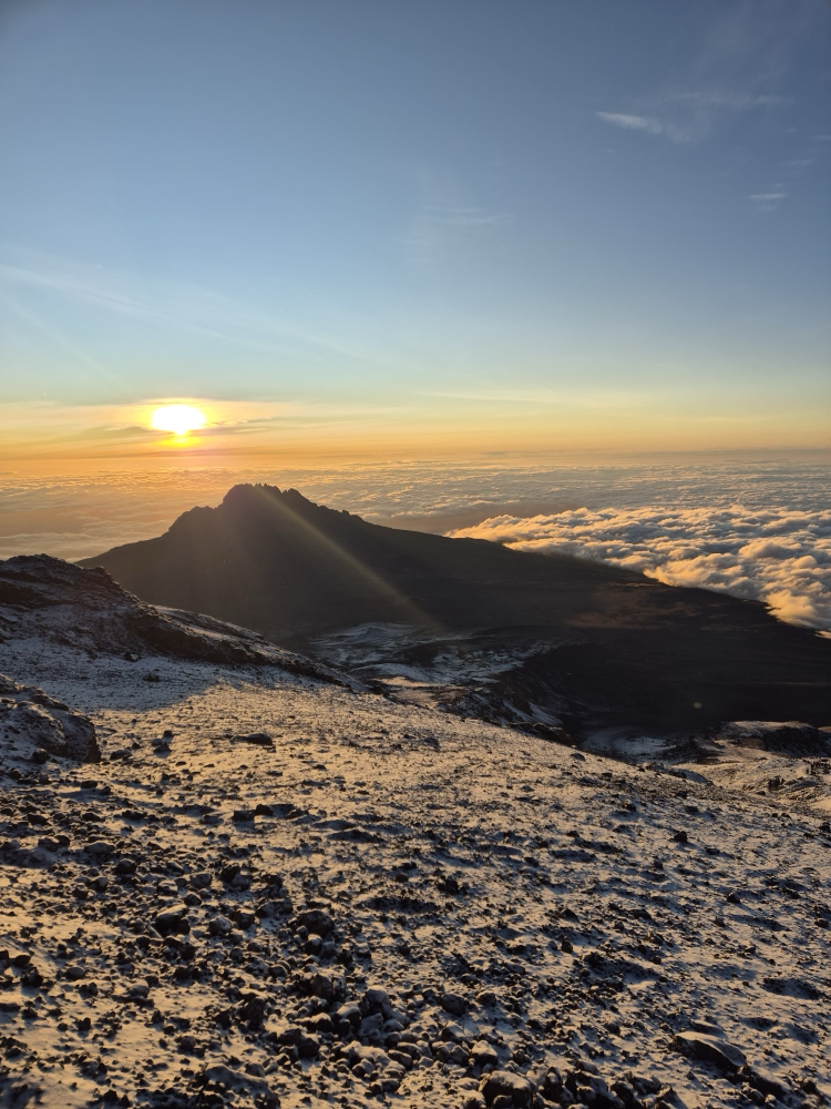 Sonnenaufgang am Kili