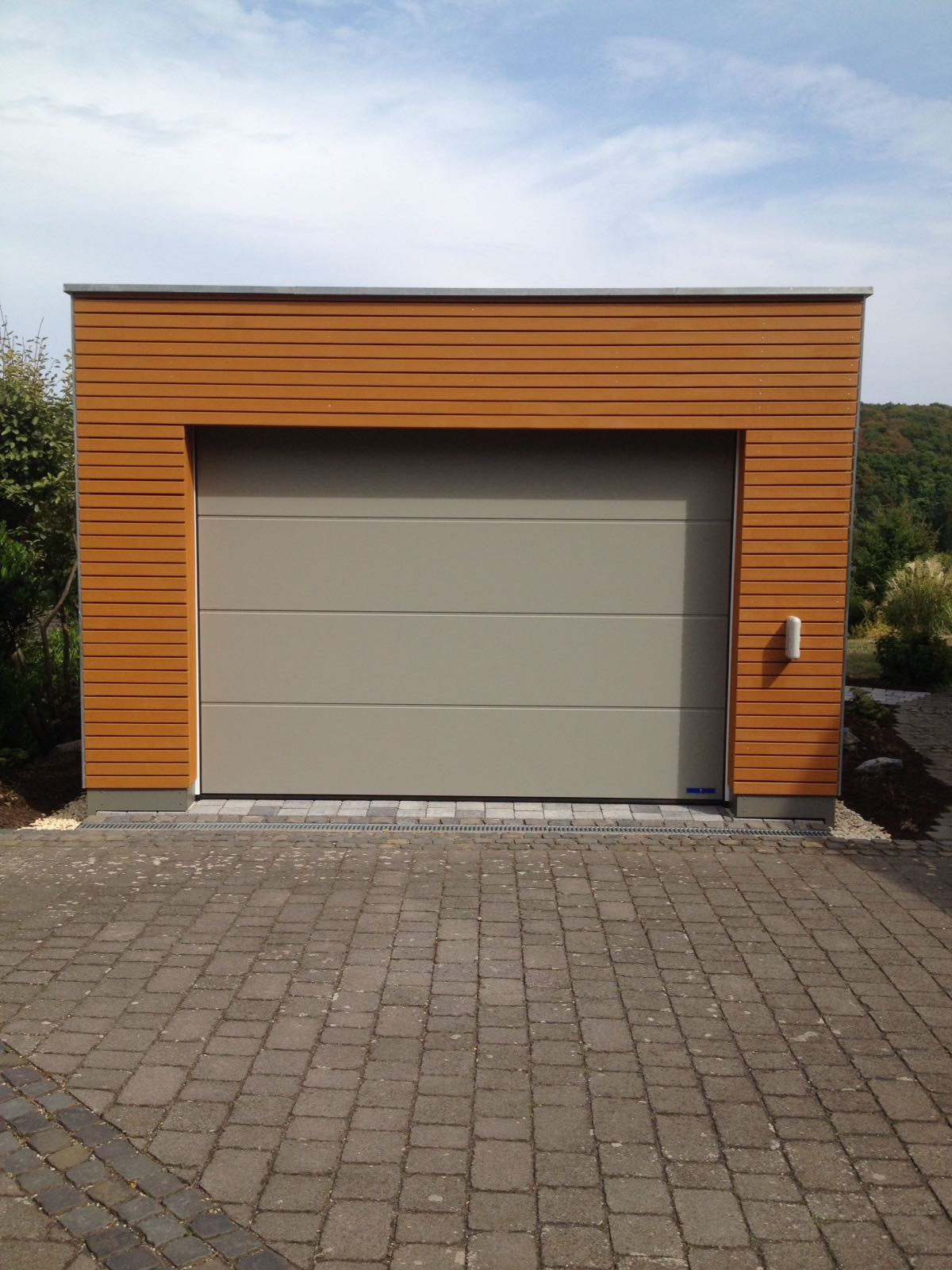 Holzrahmenbau Garage Mit Rhombusschalung Holzbau Bernads Gmbh