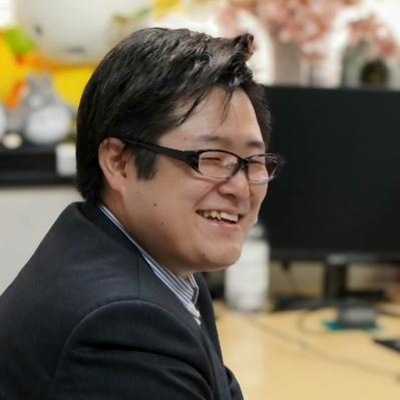 広報PR代行の専門家、集客宣伝モアレス代表 鈴木悠生