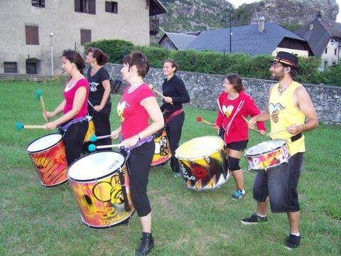 © Comite des Fêtes de La Roche de Rame - https://www.facebook.com/comitedesfetes.larochederame