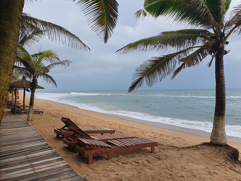 Togos einziger Badestrand: Coco Beach bei Lomé