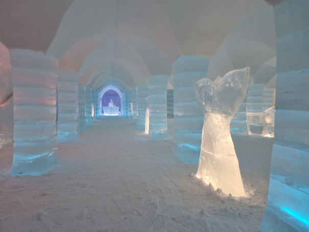 Eine Nacht im Eishotel in Norwegen: Märchenwelt aus Eis