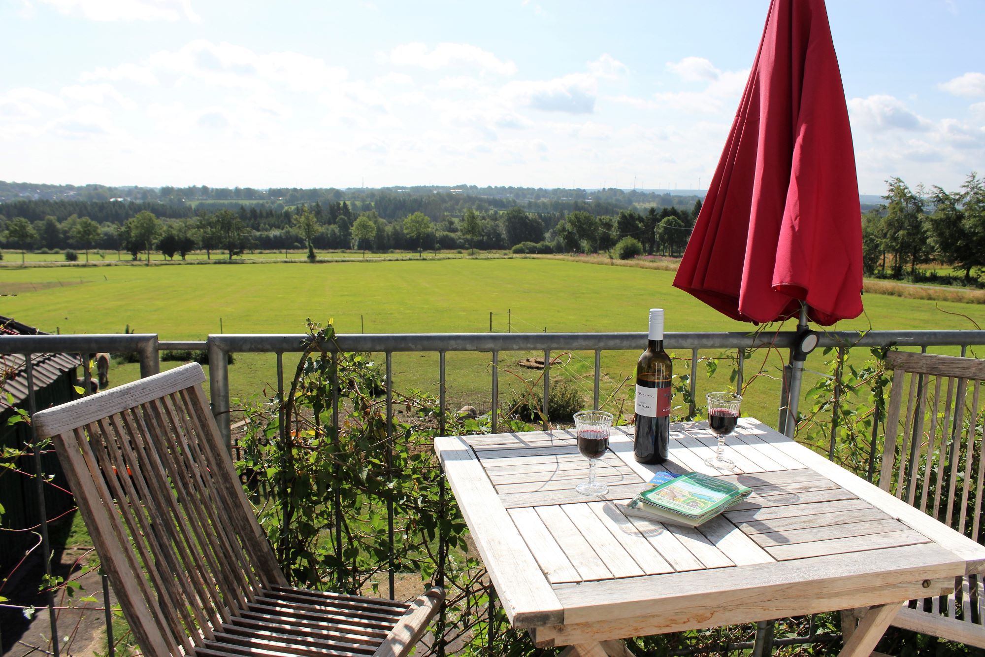 Sitzgelegenheit auf dem Balkon