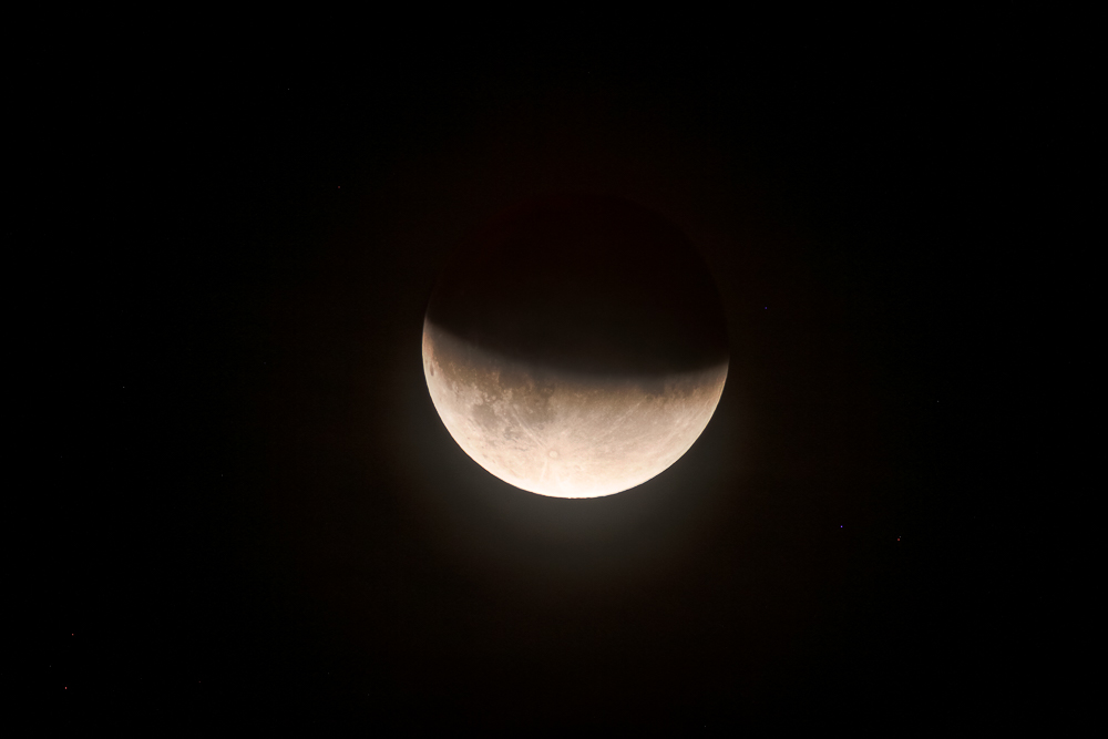 Eclipse partielle de lune du 16 juillet 2019 _ 840mm EOS APSC HDR