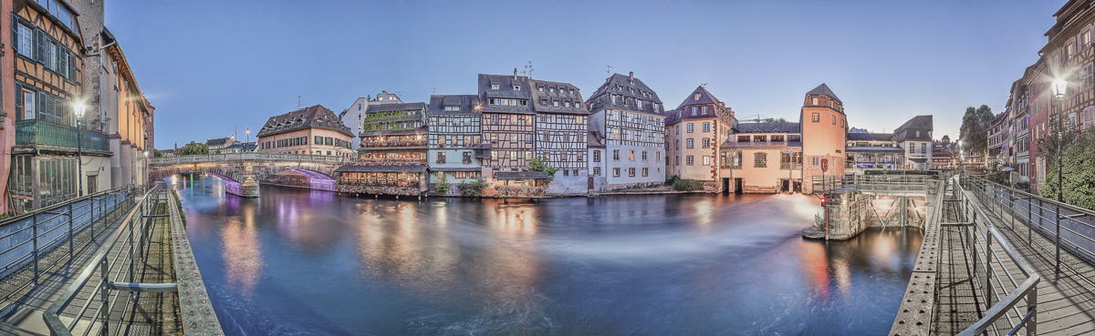 Strasbourg Petite France - panoramique HDR - tirage 310mm X 860mm pleine feuille ou 200mm X 575mm avec marges - 180€ réf: straspan-004