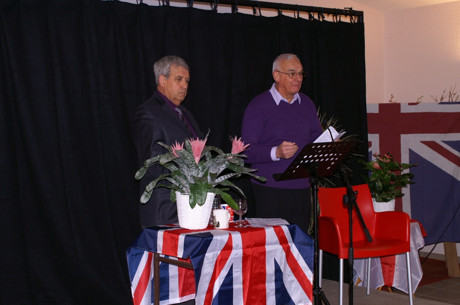 Mr Jean-Pierre ST Amand, Conseiller Général et Monsieur Raymond Cacan, Maire de Vergt