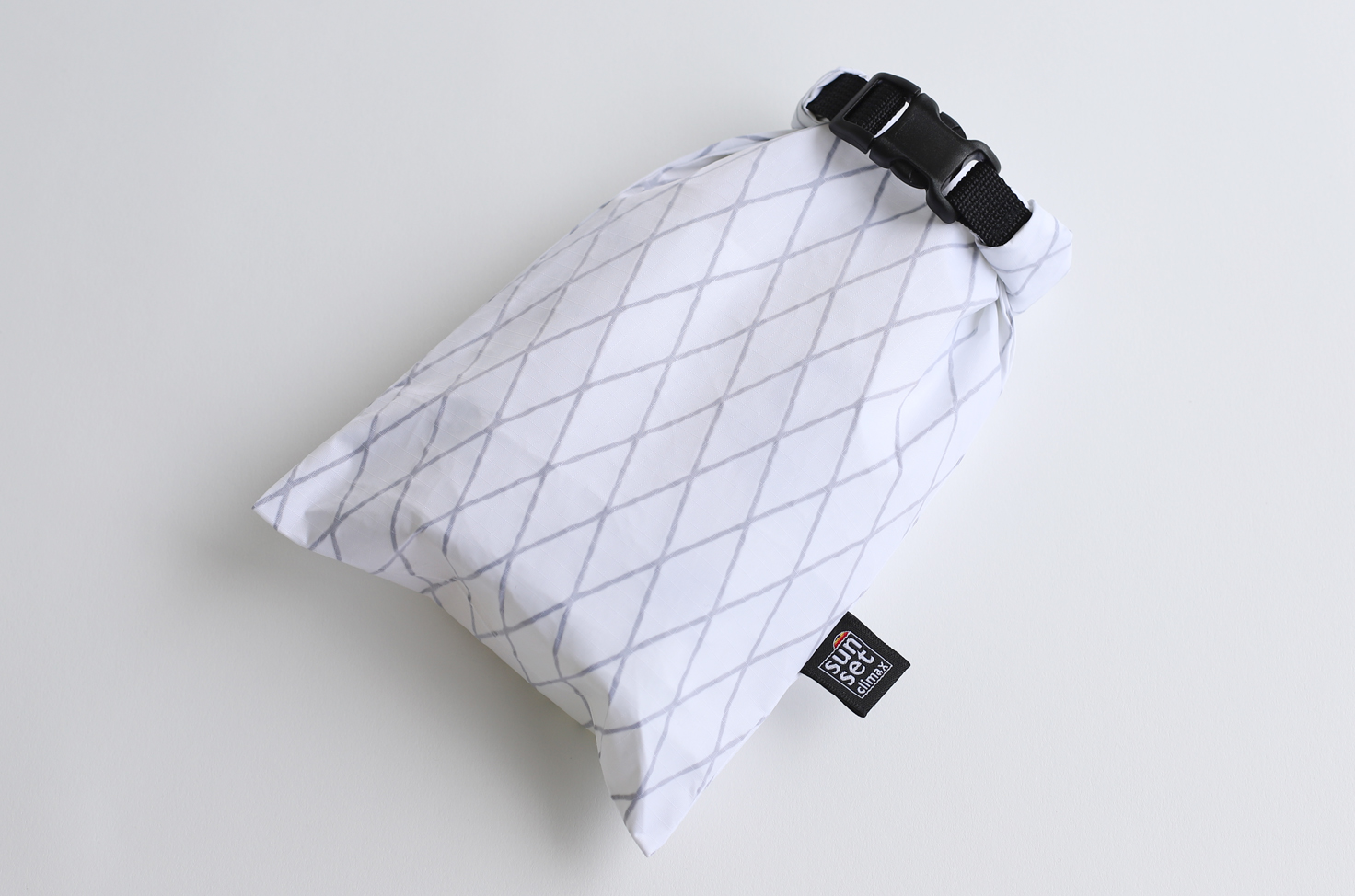 X-pac white pouch - sunsetclimax online shop
