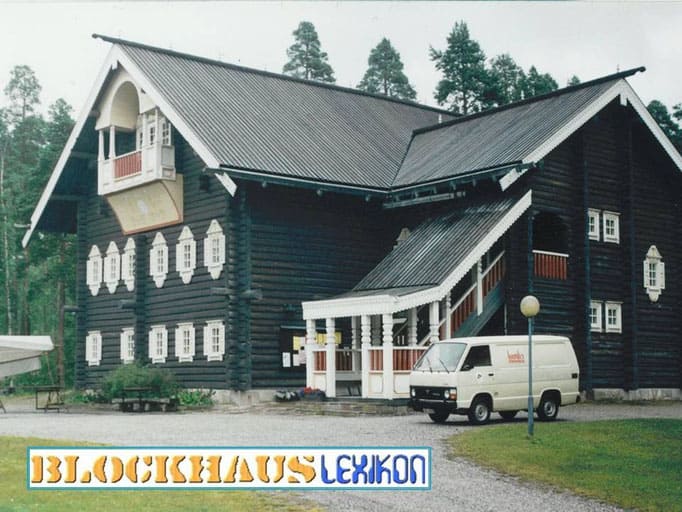 Karelisches Blockhaus in Finnland - Blockhausbau - altes Massivholzhaus  - Finnisches Holzhaus  