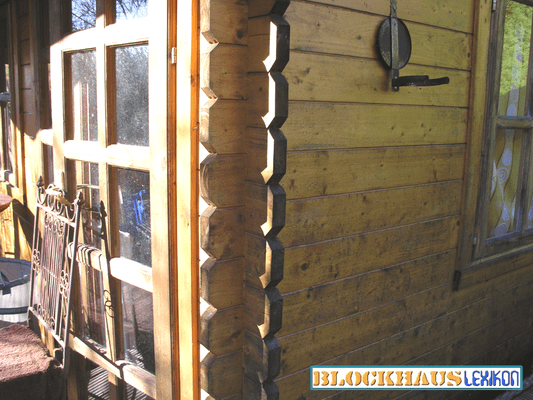 Gartenhütte in Blockhausoptik - Gartenlaube -Blockbohlenhaus - Selber bauen - Eigenleistungen - Profilbretter günstig kaufen - Lettland -Rumänien - Tschechien - Angebote  - Wohnhäuser - Günstige Blockbohlen - Preisvergeleiche 