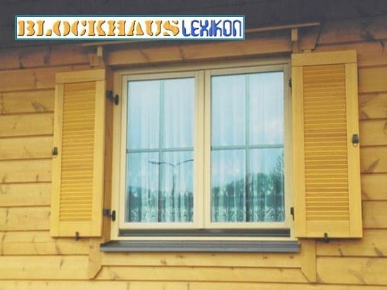 Blockhaus - Fenster mit Klappladen - Holzbausatz - Bausatz - Lieferumfang  