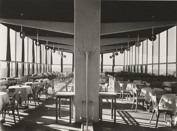 Hans Finsler, Fotografie des Obergeschosses des Flughafenrestaurants Halle-Leipzig, 1931, Kunstmuseum Moritzburg Halle