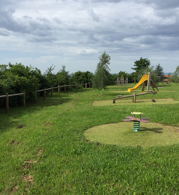 Aire de jeux à la butte