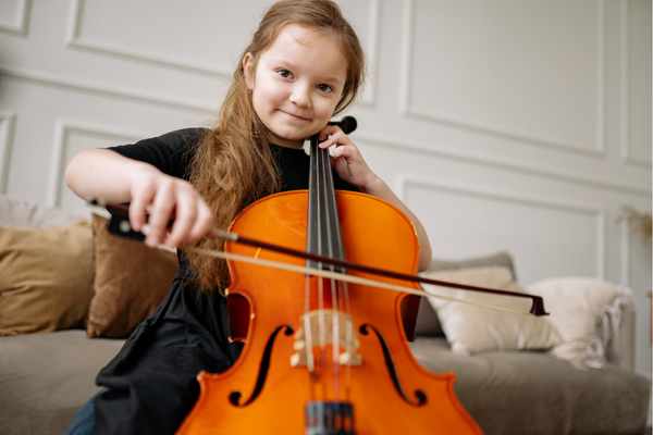 ヴァイオリンの起源は、ビオラが原型