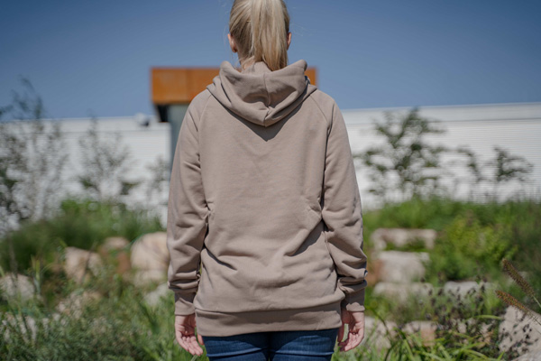 Hoodie „Lack“ Rückansicht Damen