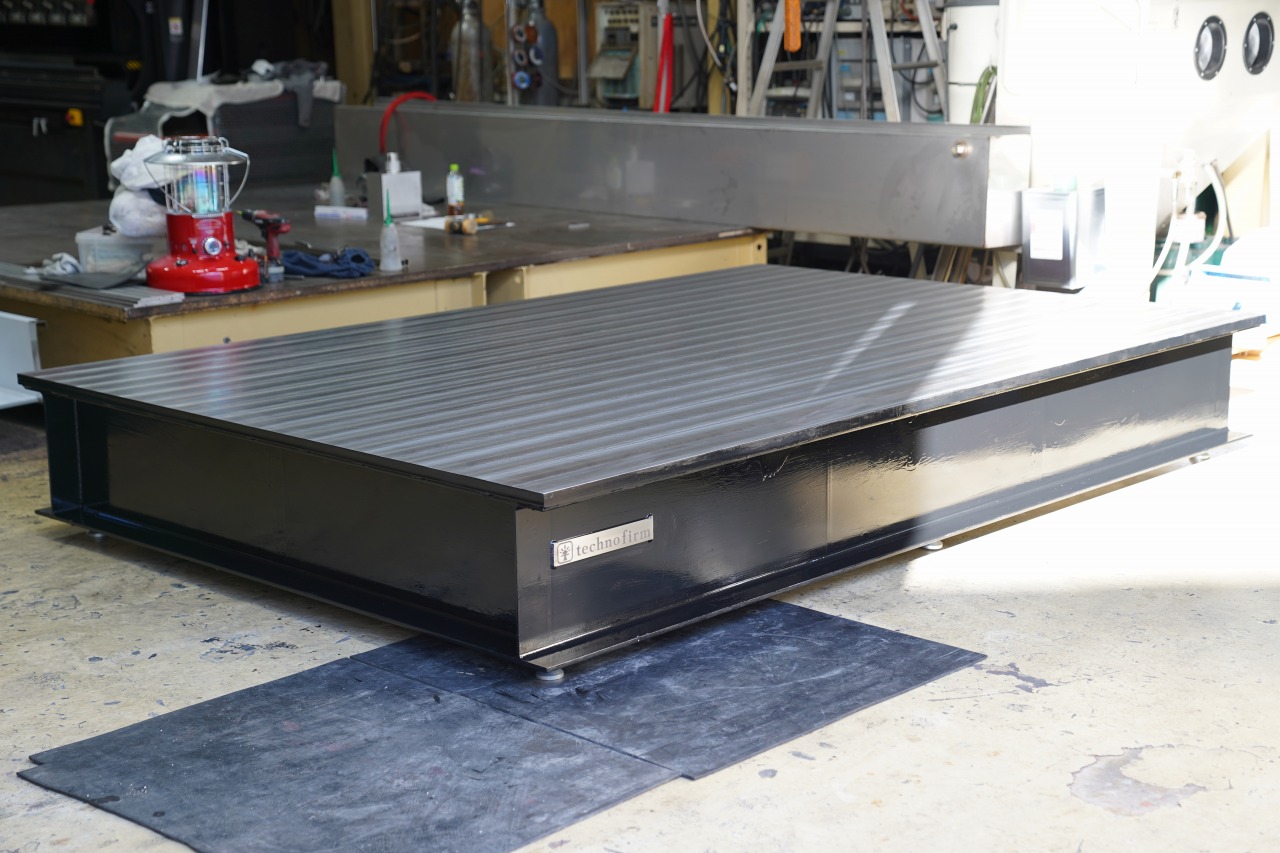 メーカー不明 大型定盤 1830mm × 910mm × 130mm 作業台 検査 加工 溶接